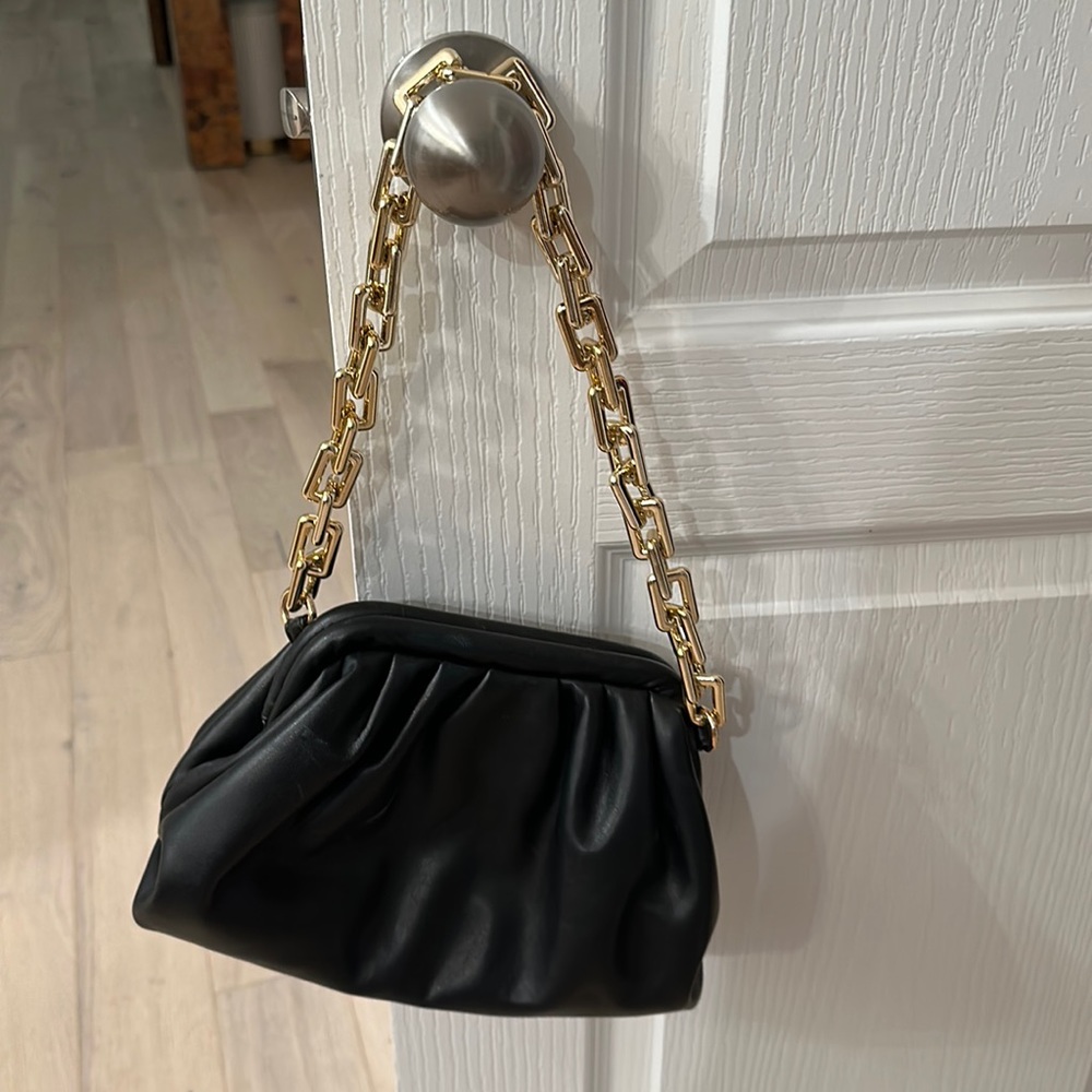 Shoulder bag with gold detail